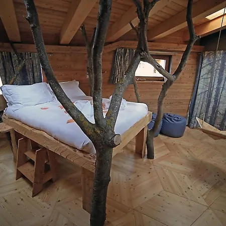 Bed & Breakfast One *